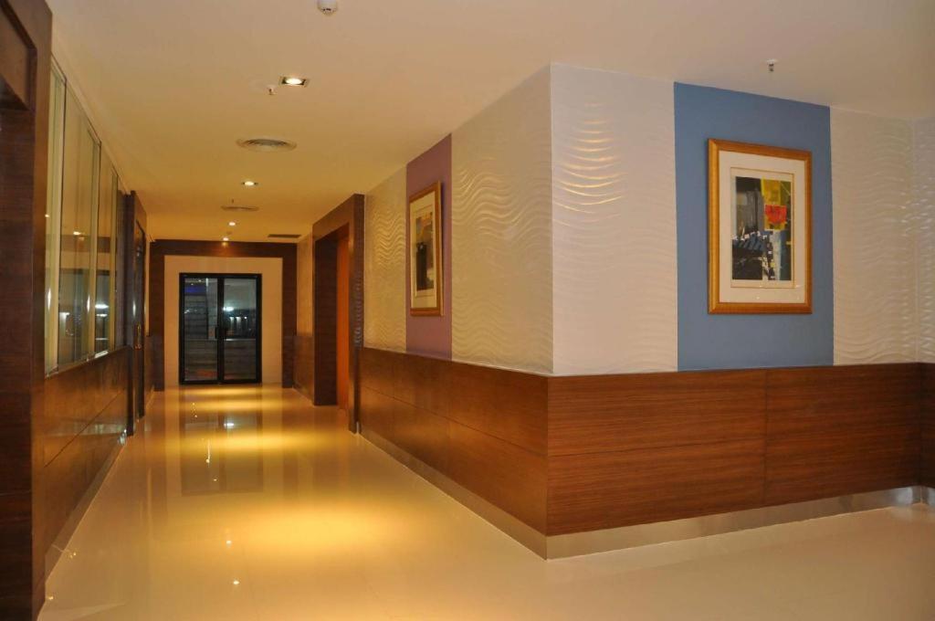 Iyarin@Tuk Chang Ratchayothin Hotel Bangkok Exterior foto