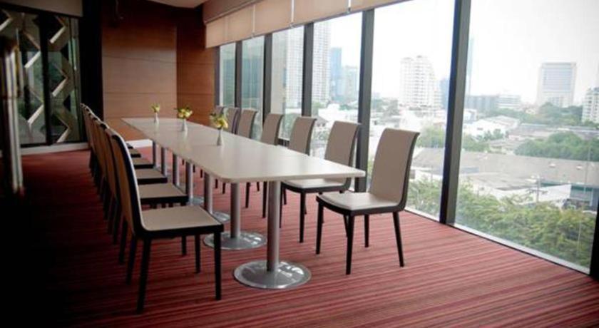 Iyarin@Tuk Chang Ratchayothin Hotel Bangkok Exterior foto